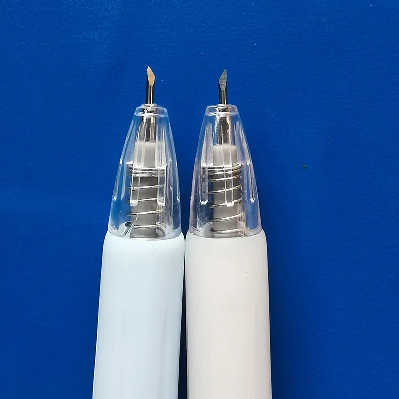 Stylo 2 en 1 Cutter Idéal pour Découpe de Papier - 4 Recharges OFFERTES