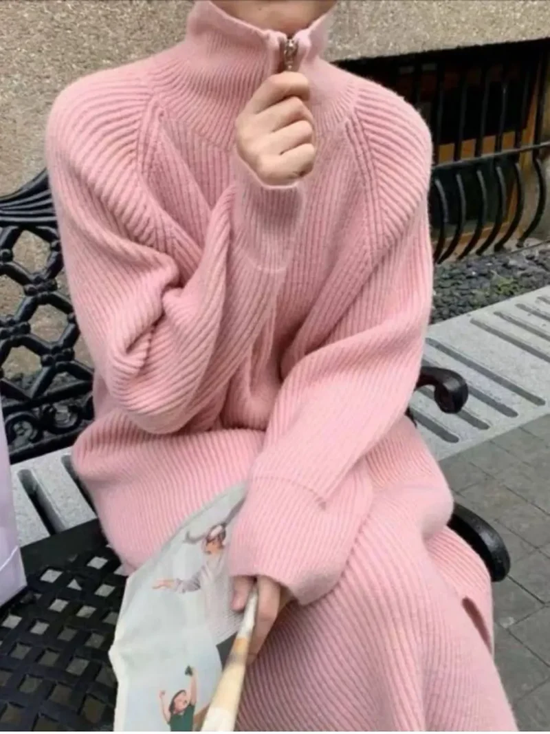 Robe Pull en Tricot Côtelé Ample à Col Cheminé à Zip
