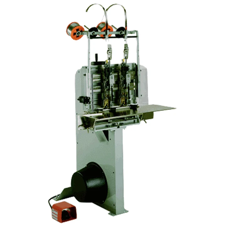 DeLuxe Book Stitchers M27-AST