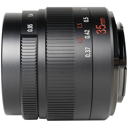 35mm f/0.95 pour Sony E