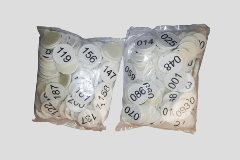 Numéros de vestiaire en plastique autocollants 100 pièces