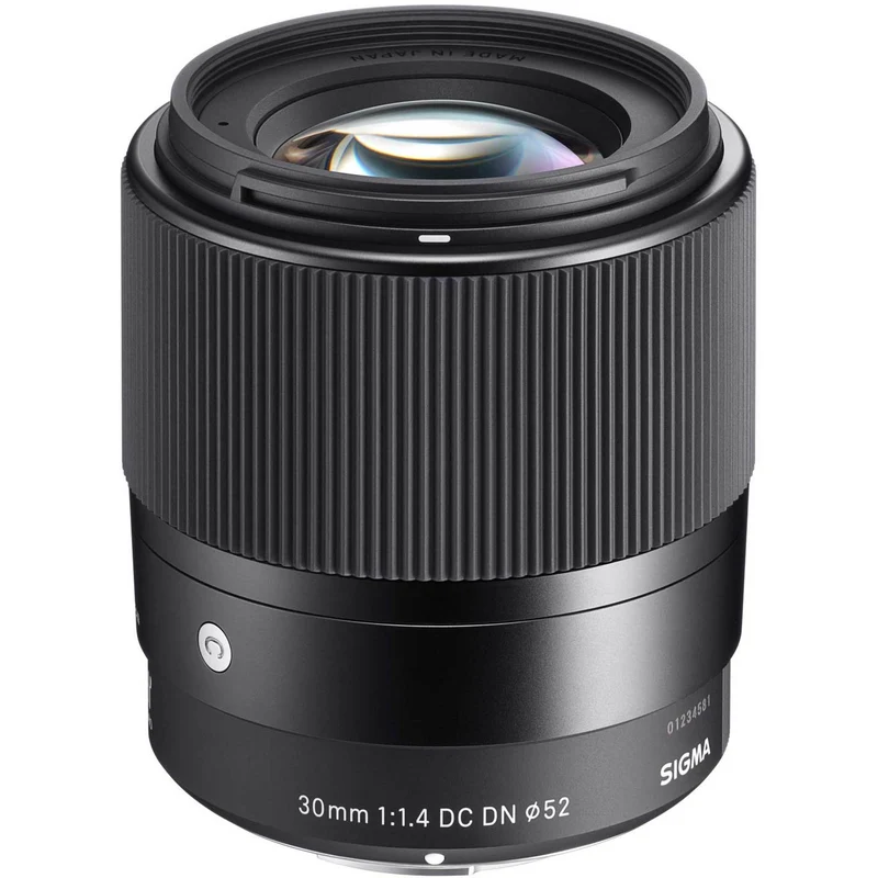 30mm f/1.4 DC DN pour Monture L