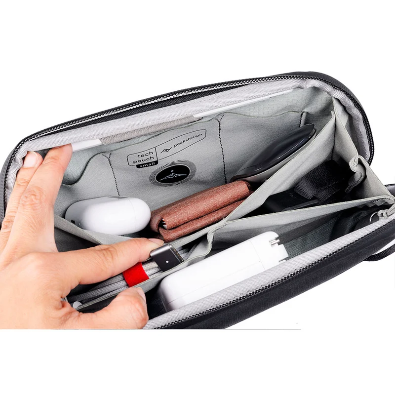 Petite Pochette Tech Pouch (Noir)