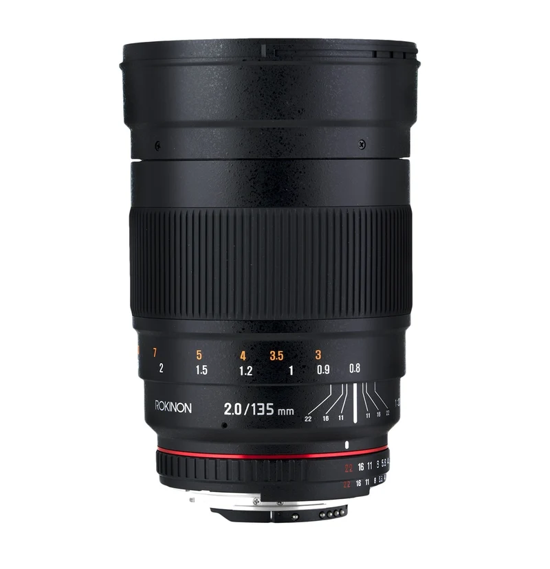 135mm f/2.0 ED UMC pour Sony E