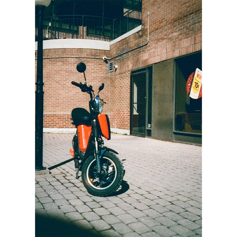 Pentax 17 (Argent Foncé)