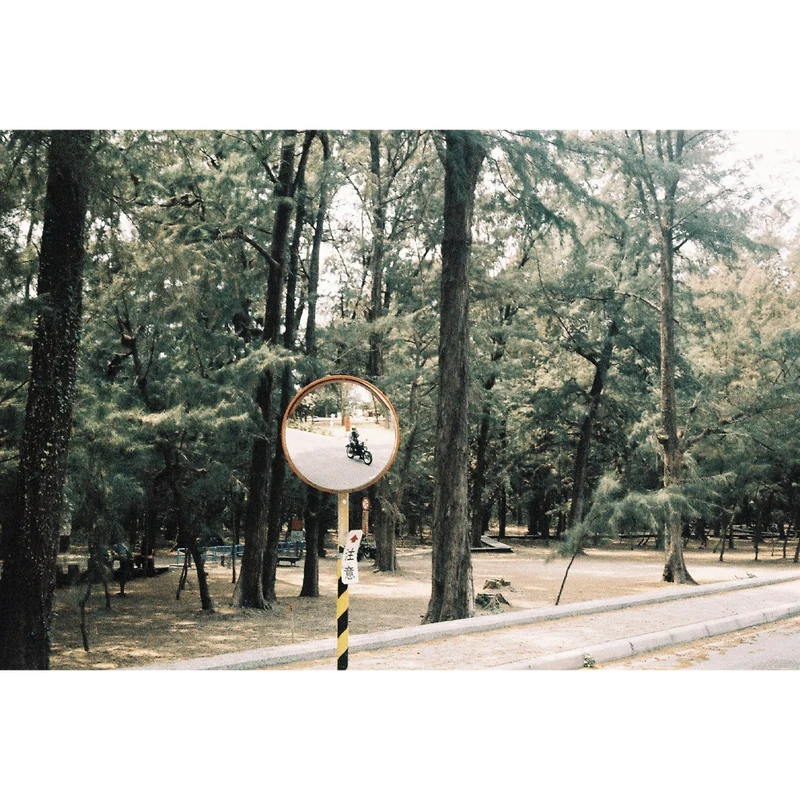RETO Film Couleur Rayonnant GLOW 400 (35mm/27 poses)