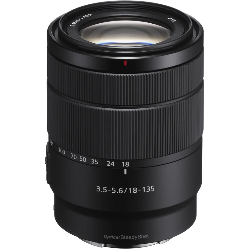 E 18-135mm f/3.5-5.6 OSS